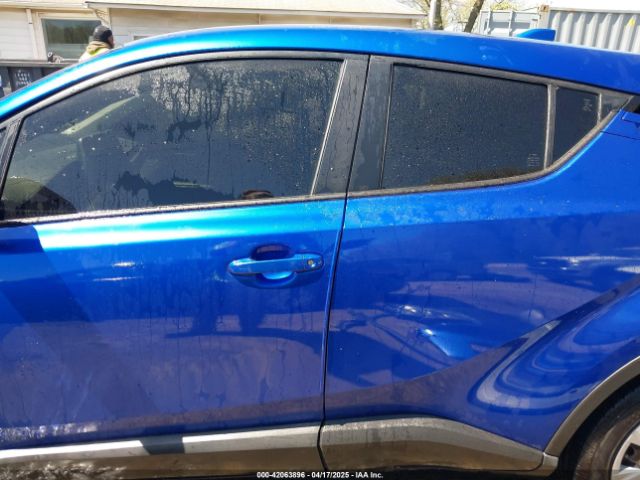 JTNKHMBX7L1071287 Toyota C-HR LE