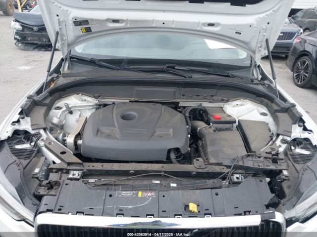 2021 VOLVO XC60 YV4102RK1M1861723 Photo 9