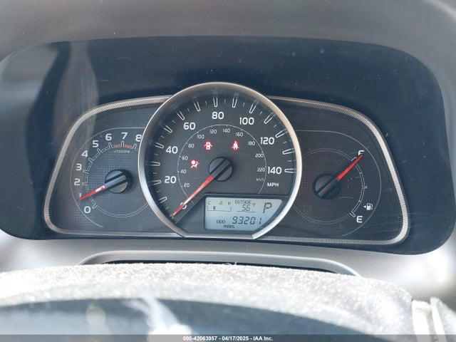 JTMBFREV4FJ037989 Toyota RAV4 LE