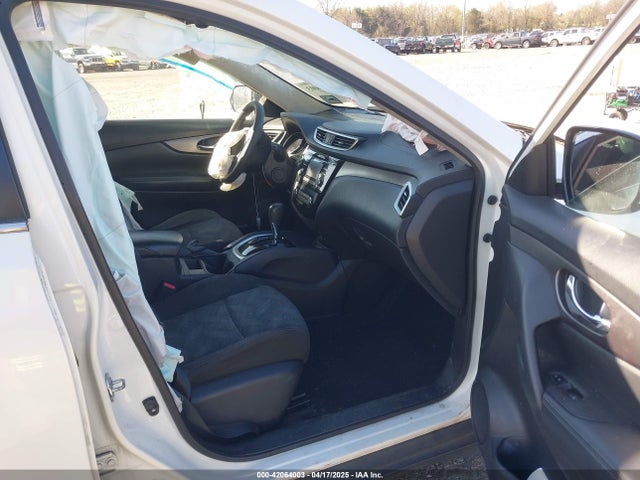KNMAT2MV9GP726986 Nissan ROGUE SV