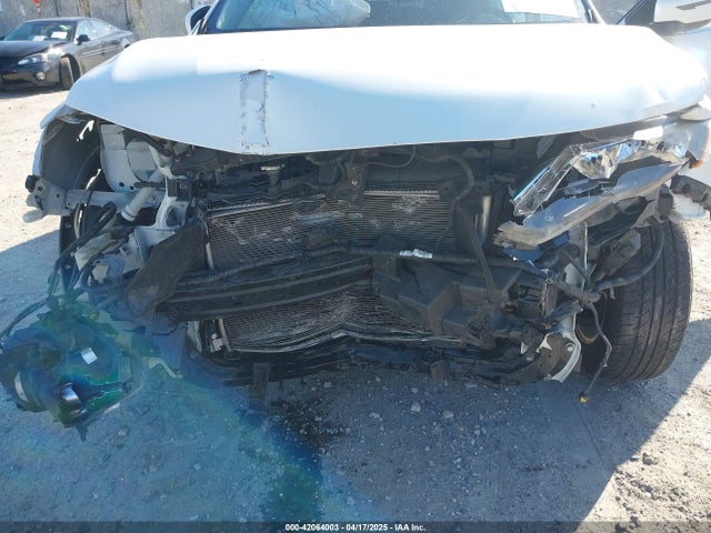 KNMAT2MV9GP726986 Nissan ROGUE SV