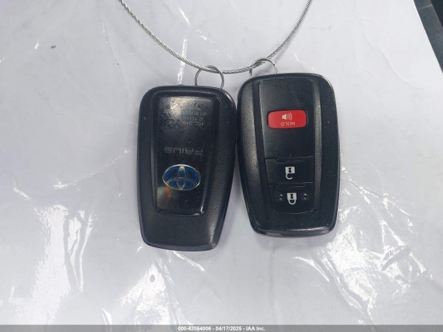 JTDKBRFU7J3066126 Toyota Prius Two