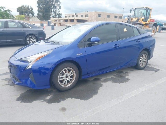 JTDKBRFU7J3066126 Toyota Prius Two