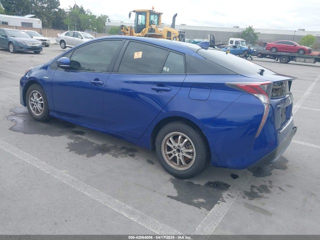 JTDKBRFU7J3066126 Toyota Prius Two