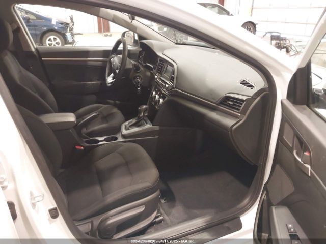 2019 HYUNDAI ELANTRA 5NPD74LF5KH437406 Photo 4