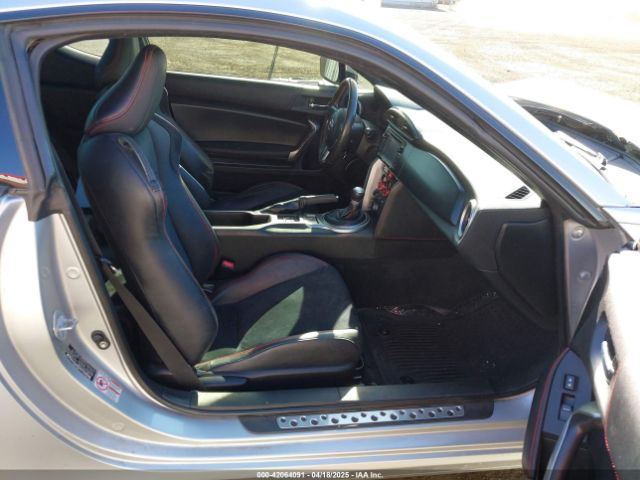 JF1ZNAA12E8708321 Scion Fr-s Monogram