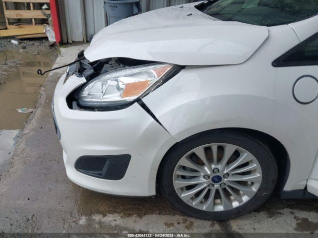 1FADP5EU2HL106844 Ford C-max Energi Se