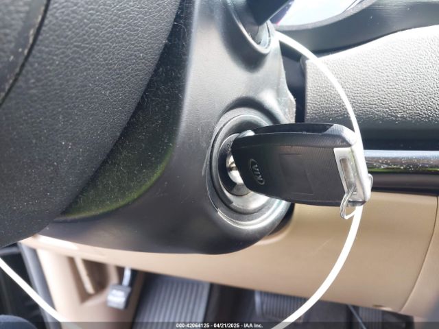 KNDMB5C17F6069139 KIA SEDONA LX