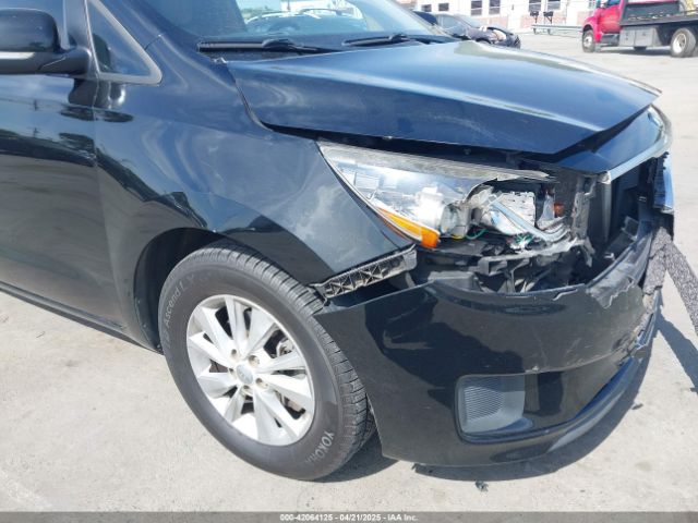 KNDMB5C17F6069139 KIA SEDONA LX