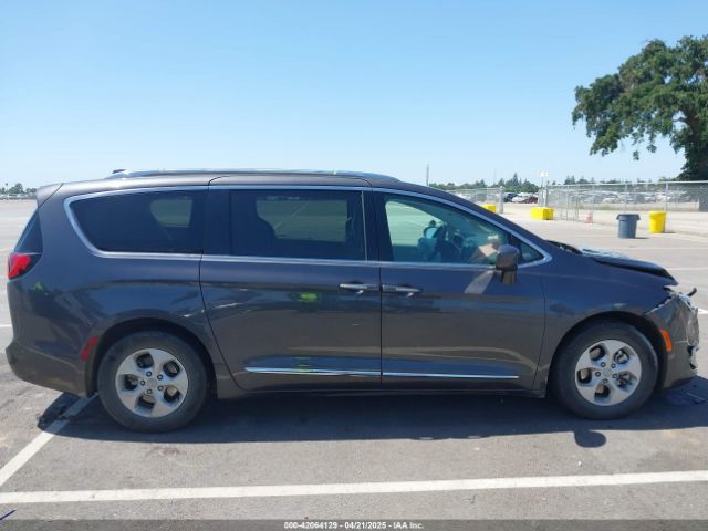 2C4RC1L71JR129532 Chrysler Pacifica Hybrid Touring L