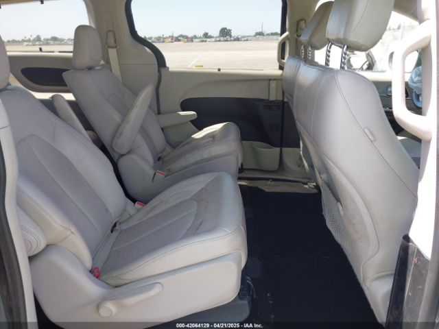 2018 CHRYSLER PACIFICA HYBRID 2C4RC1L71JR129532 Photo 7