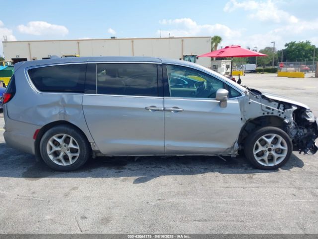2C4RC1FG9KR589101 Chrysler Pacifica Touring Plus