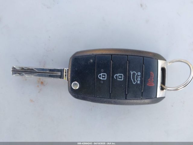 KNDJX3A57G7279220 KIA Soul !