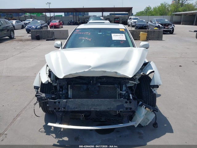 JN1BV7AP8EM691683 Infiniti Q50 Premium