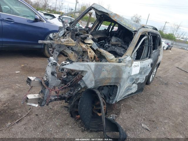 1C4PJLCB5KD455769 Jeep Cherokee Latitude Fwd