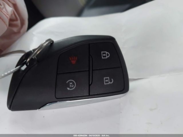 1GCPTFEK9R1177298 Chevrolet l3b