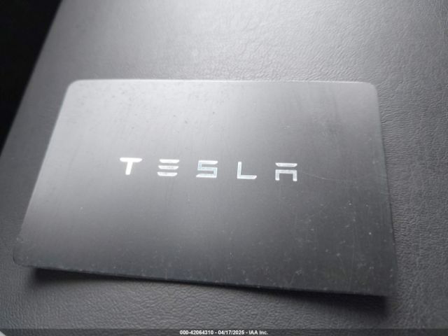 7SAYGDED0SF281614 Tesla Model Y Long Range Dual Motor All-wheel Drive