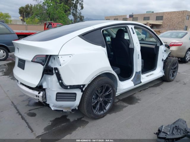 7SAYGDED0SF281614 Tesla Model Y Long Range Dual Motor All-wheel Drive