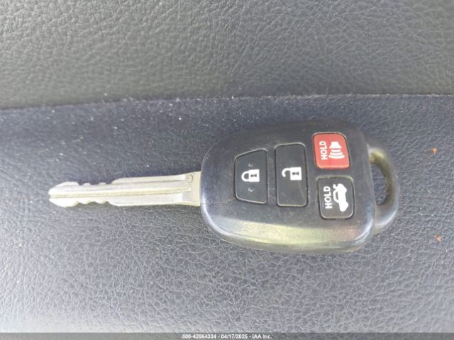 4T1BF1FK8EU856535 Toyota CAMRY SE