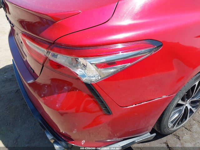 4T1B11HK1KU276518 Toyota CAMRY SE