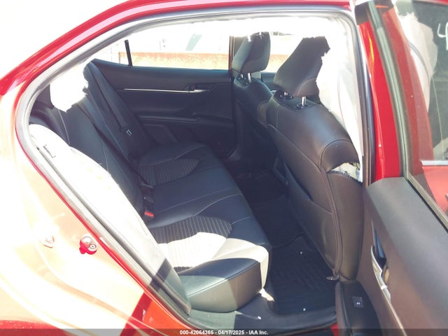 4T1B11HK1KU276518 Toyota CAMRY SE