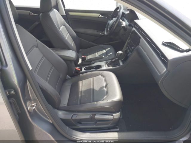 1VWSA7A34LC023689 Volkswagen Passat 2.0t Se