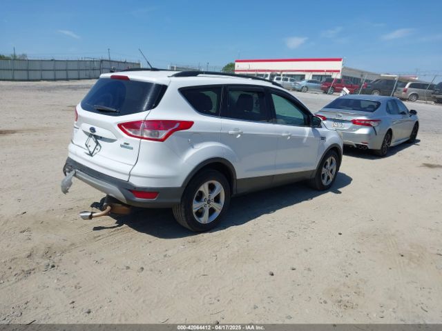 1FMCU0GX5EUB22224 Ford ESCAPE SE