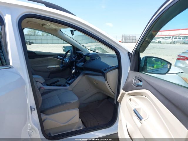 1FMCU0GX5EUB22224 Ford ESCAPE SE