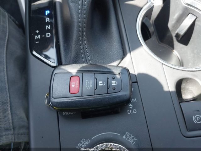 5TDLZRBH1NS248935 Toyota Highlander Xse