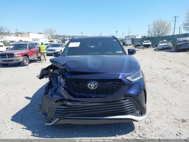 5TDLZRBH1NS248935 Toyota Highlander Xse