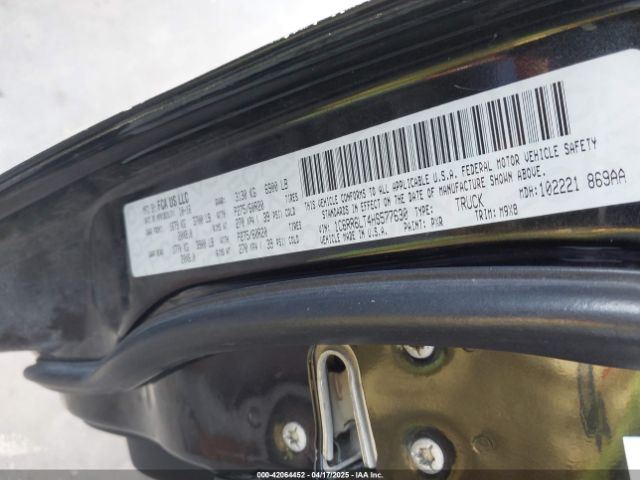 2017 RAM 1500 1C6RR6LT4HS577630 Photo 8