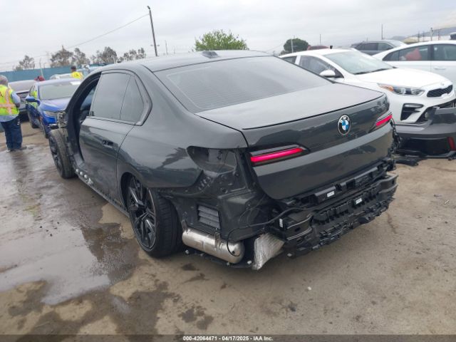 2024 BMW 740 WBA23EH01RCP35452 Photo 2