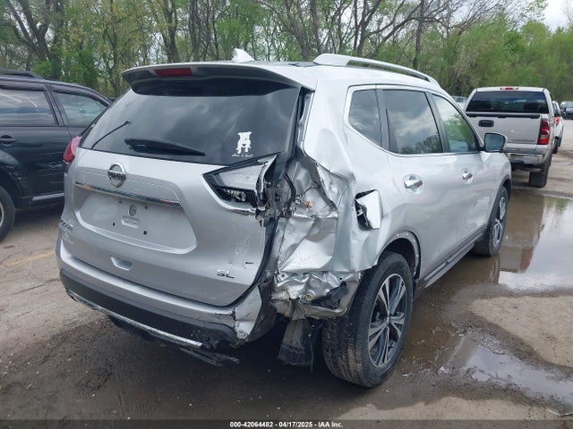 5N1AT2MT6JC823961 Nissan Rogue Sl