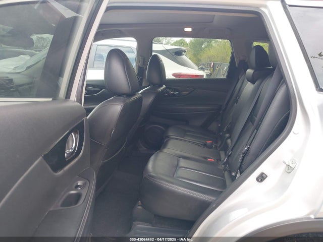 5N1AT2MT6JC823961 Nissan Rogue Sl