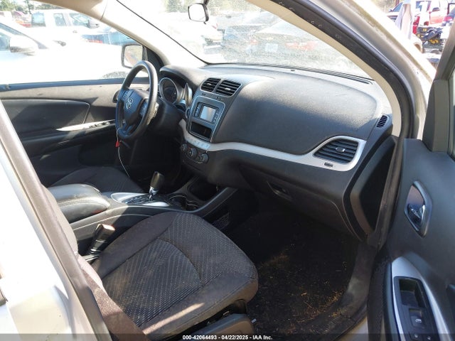 3C4PDDBGXET127899 Dodge Journey Sxt