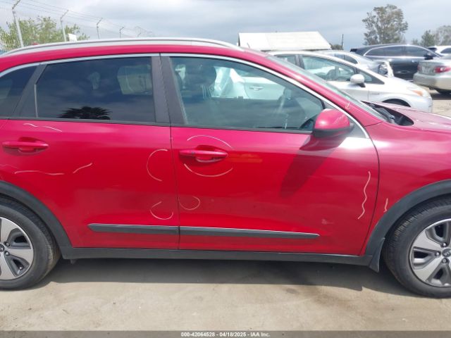 KNDCB3LC1H5101819 KIA NIRO LX