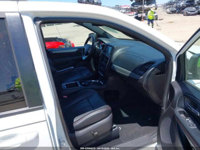 2C4RDGEG1KR739705 Dodge Grand Caravan Gt