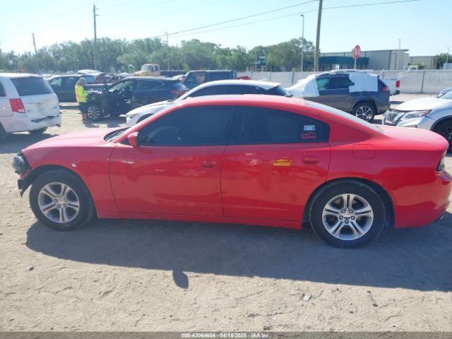 2C3CDXBG3LH215820 Dodge Charger Sxt Rwd