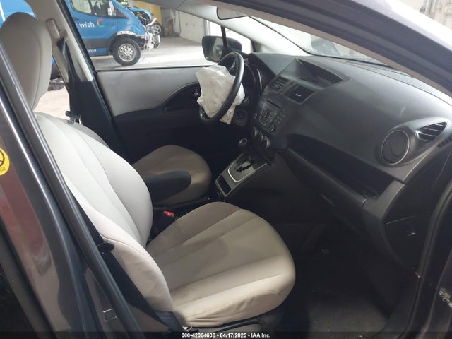 JM1CW2BLXE0164748 Mazda Mazda5 Sport