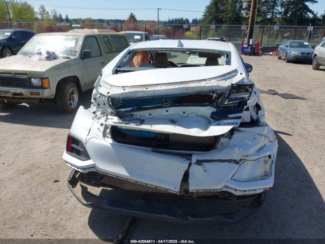 JHMZC5F1XKC007033 Honda CLARITY PLUG-IN HYBRID