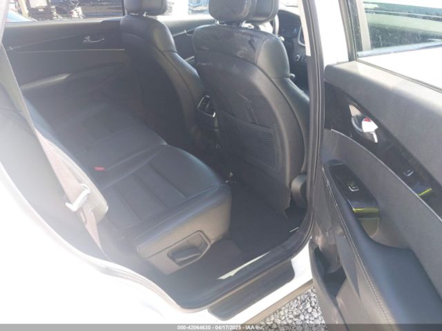 5XYPGDA59GG025432 KIA Sorento 3.3l Lx