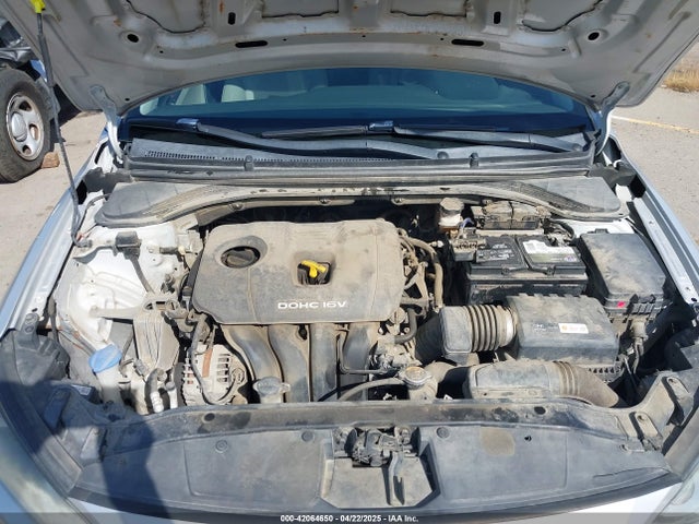KMHD74LF5JU609336 Hyundai ELANTRA SE