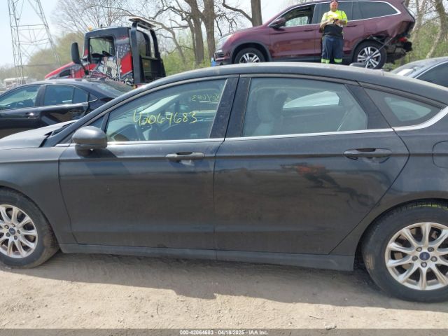 3FA6P0G74FR262885 Ford FUSION S