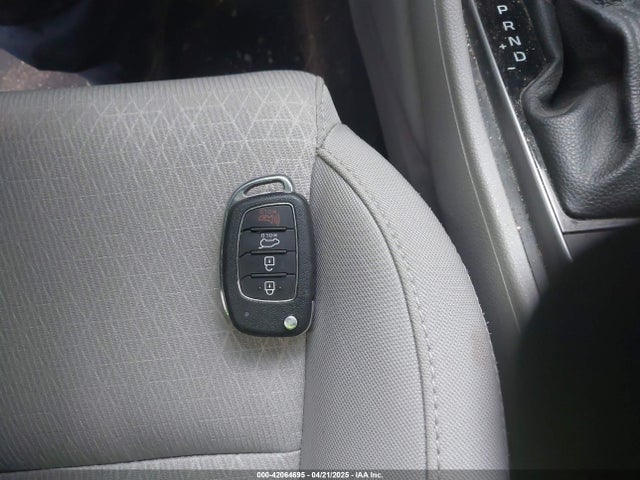 KM8J3CA44JU716548 Hyundai TUCSON SEL