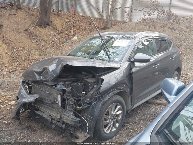 KM8J3CA44JU716548 Hyundai TUCSON SEL