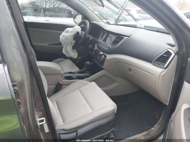 KM8J3CA44JU716548 Hyundai TUCSON SEL