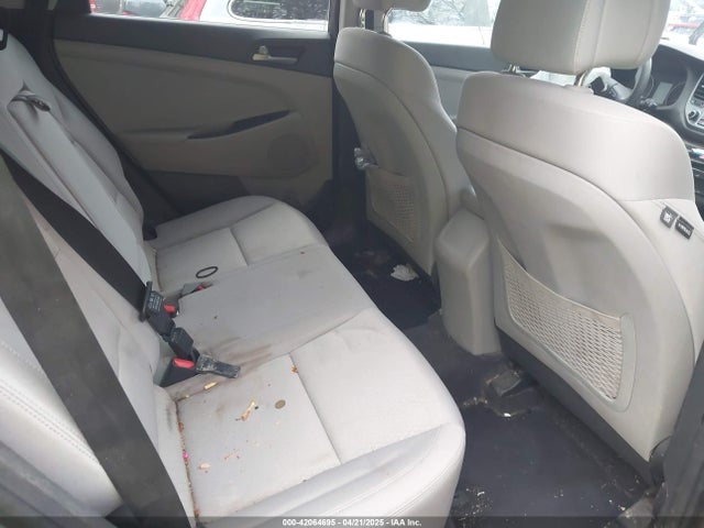 KM8J3CA44JU716548 Hyundai TUCSON SEL