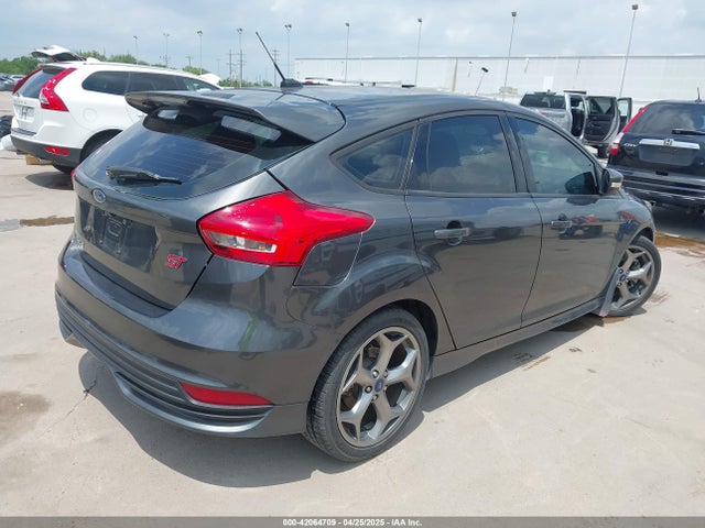 1FADP3L99HL222495 Ford FOCUS ST