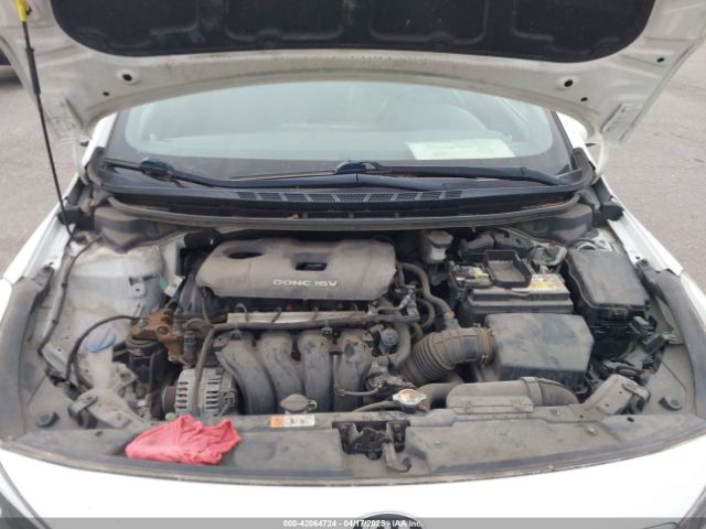 3KPFK4A7XJE277416 KIA FORTE LX