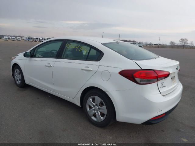 3KPFK4A7XJE277416 KIA FORTE LX